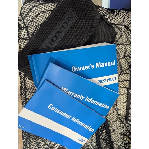 2022 Honda Pilot Owner’s Manual Set OEM | Factory Case | Complete & Mint - Picture 3 of 14